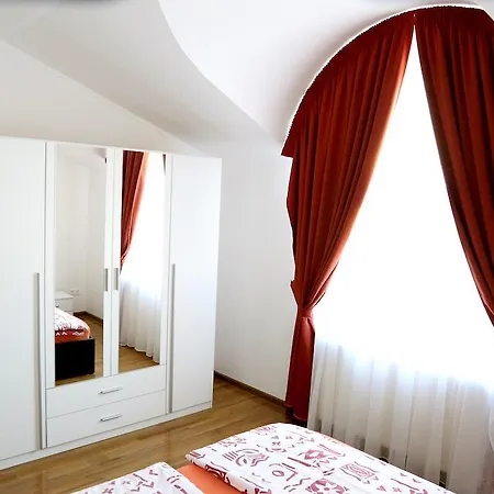 Apartment Nona *